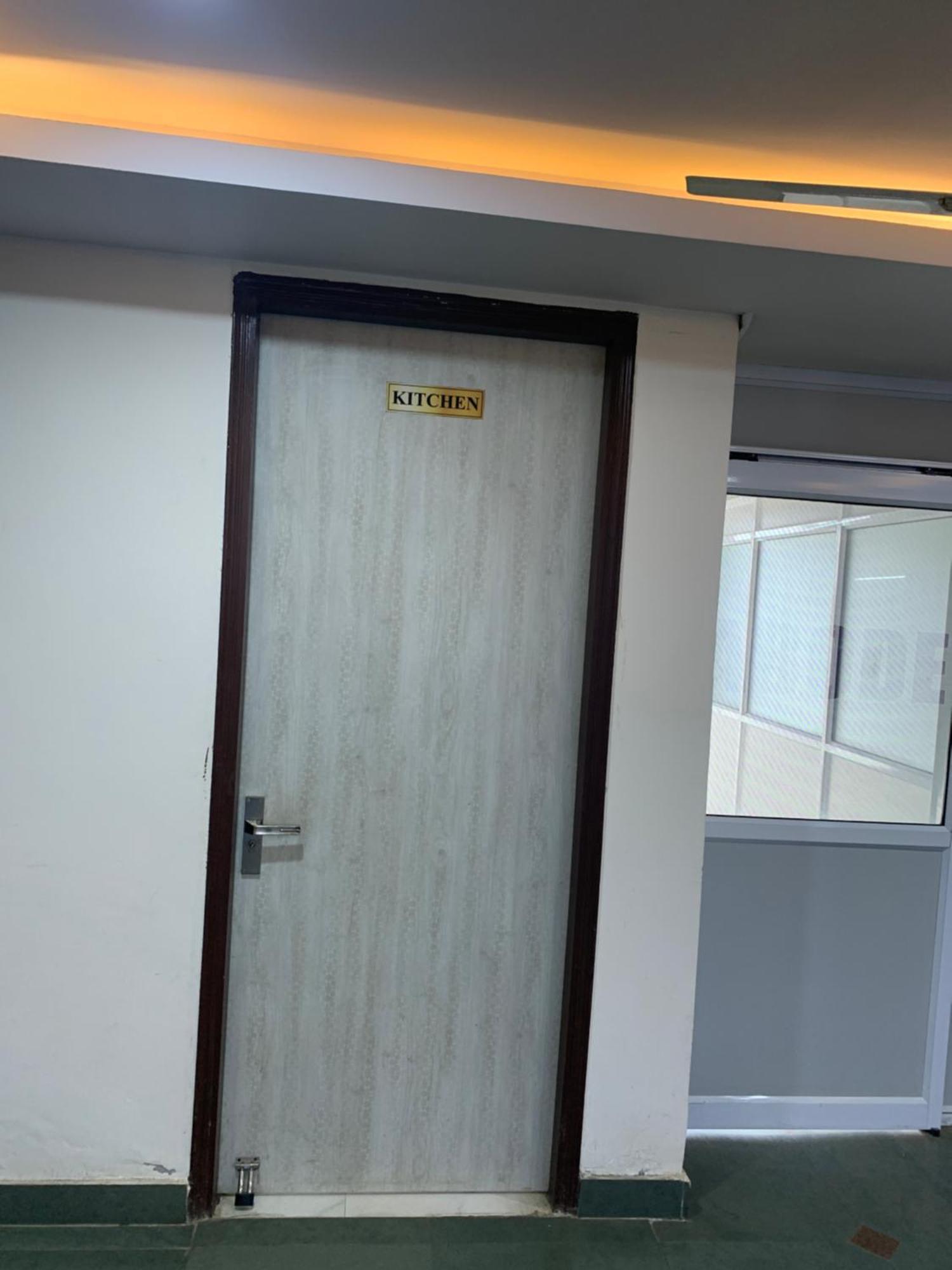 Abode Guest House เกรทเตอร์นอยดา ภายนอก รูปภาพ