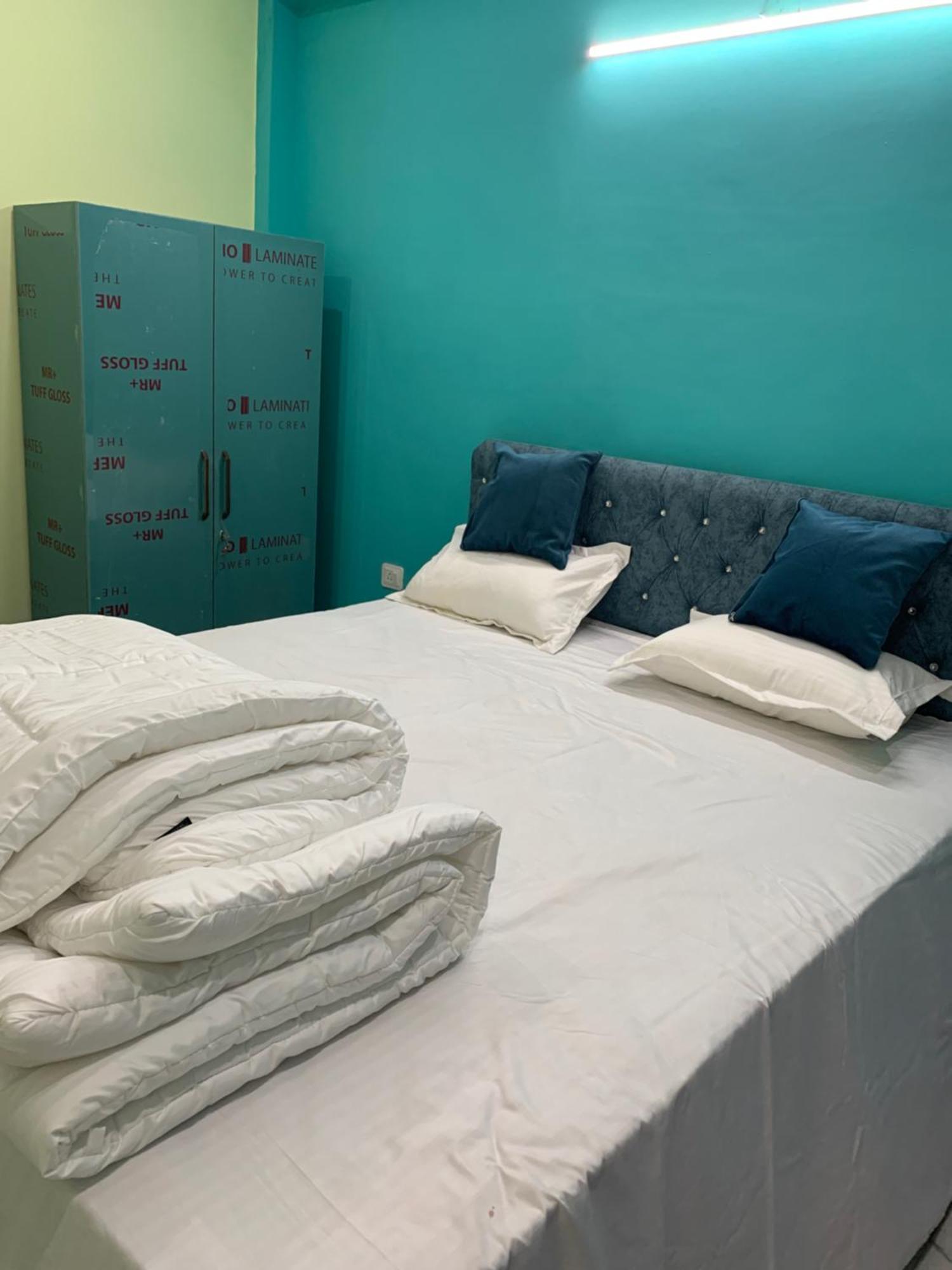 Abode Guest House เกรทเตอร์นอยดา ภายนอก รูปภาพ